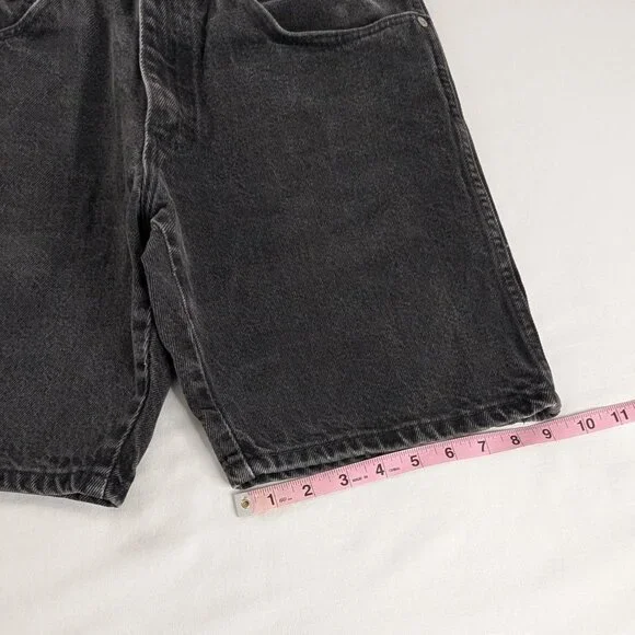 Wrangler Men's Black Denim Shorts - Picture 3 of 7